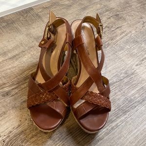 Chic leather espadrilles